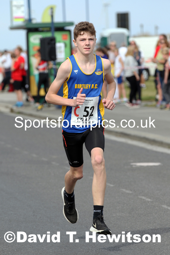 Boys under-15s 2021 Northern 6 and 4 Stage and Young Athletes Road Relays, Redcar. Photo: David T. Hewitson/Sports for All Pics